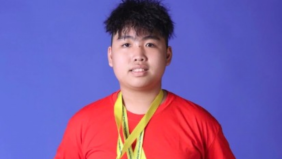 Vietnamese student earns two consecutive golds at International Mathematical Olympiad